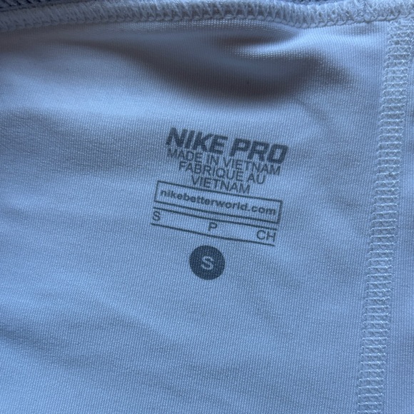 Nike Pro Shorts - Picture 2 of 3